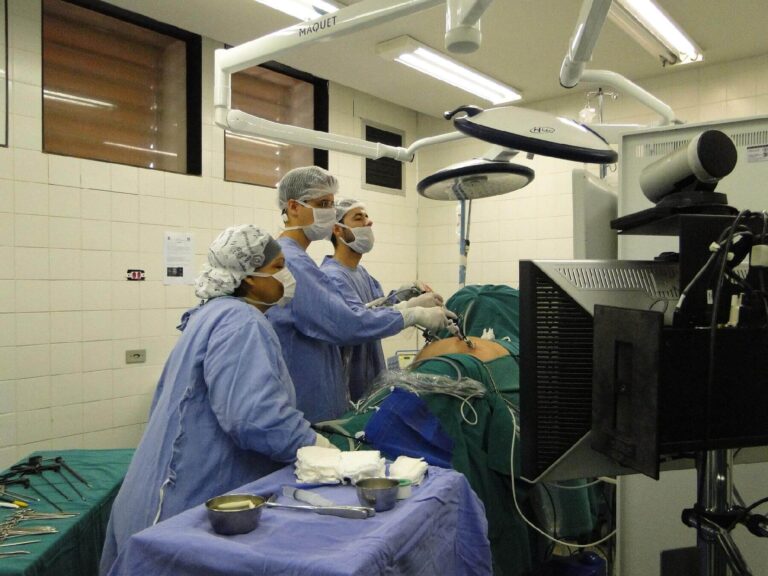 best laparoscopic surgeon in chennai